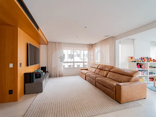 Apartamento 3 quartos e 5 banheiros, à venda, no bairro Campo Belo em São Paulo
