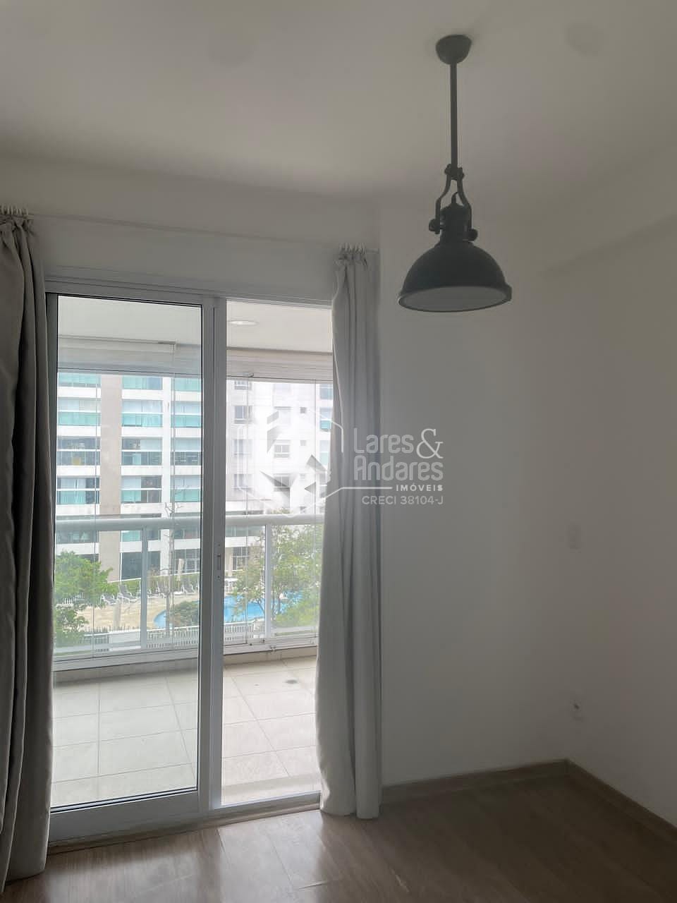 Apartamento à venda com 1 quarto, 43m² - Foto 18