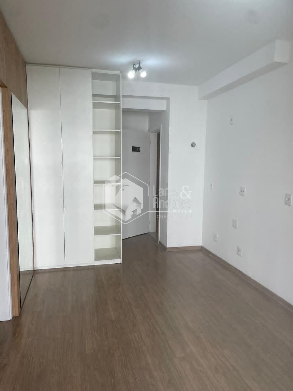 Apartamento à venda com 1 quarto, 43m² - Foto 6