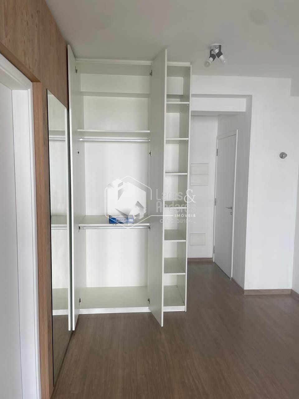 Apartamento à venda com 1 quarto, 43m² - Foto 16