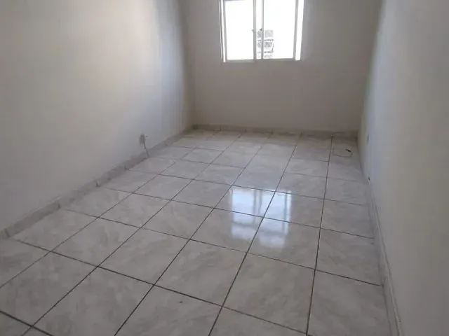 Apartamento 2 quartos e 1 banheiro, para alugar, no bairro Santa Cruz Industrial em Contagem