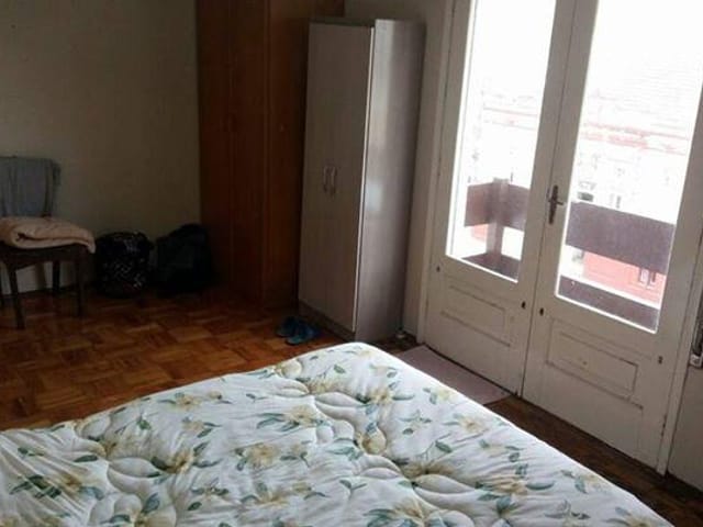 Apartamento com 176m² 3 quartos e 4 banheiros, à venda, no bairro Centro em Pelotas