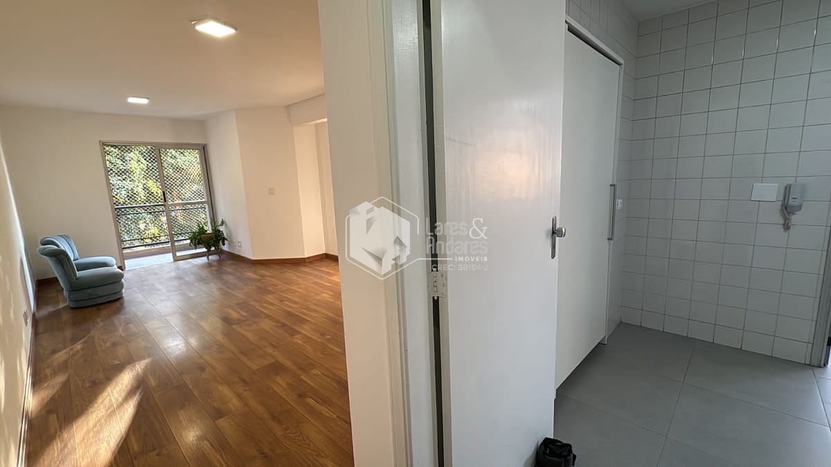 Apartamento à venda com 2 quartos, 67m² - Foto 2