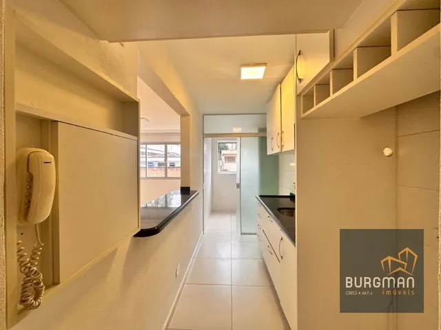 Apartamento 2 quartos e 1 banheiro, à venda, no bairro Batel em Curitiba