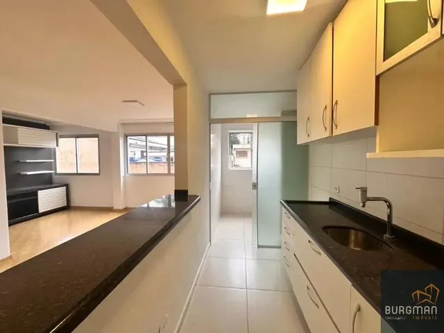 Apartamento 2 quartos e 1 banheiro, à venda, no bairro Batel em Curitiba