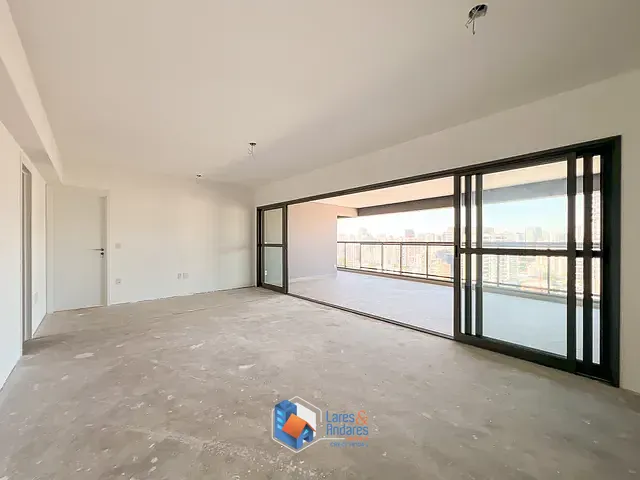 Apartamento com 180m² 3 quartos e 5 banheiros, à venda, no bairro Brooklin em São Paulo