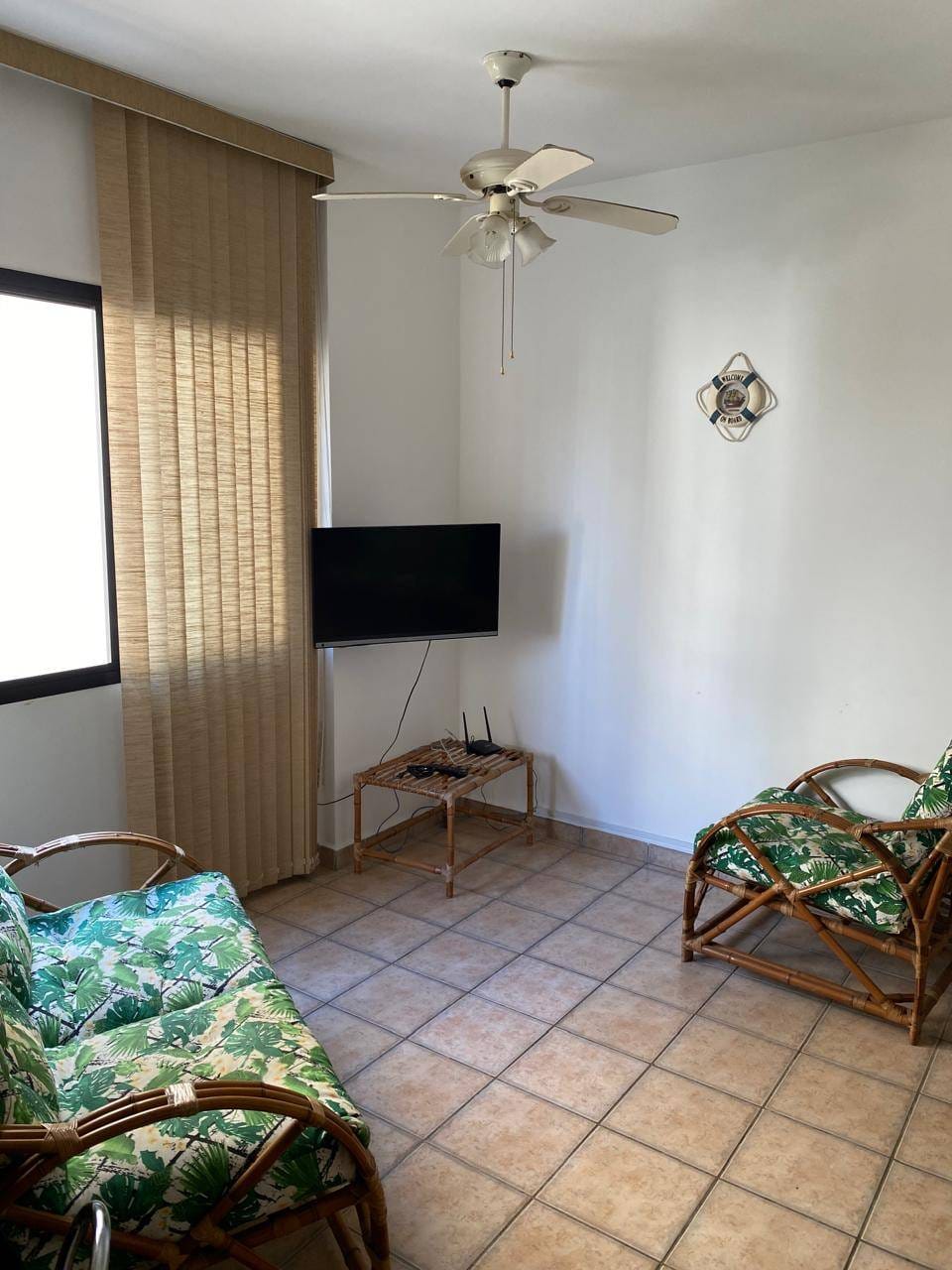 Apartamento à venda 2 dorm, 2 vagas, Vila Alzira, Guarujá, SP
