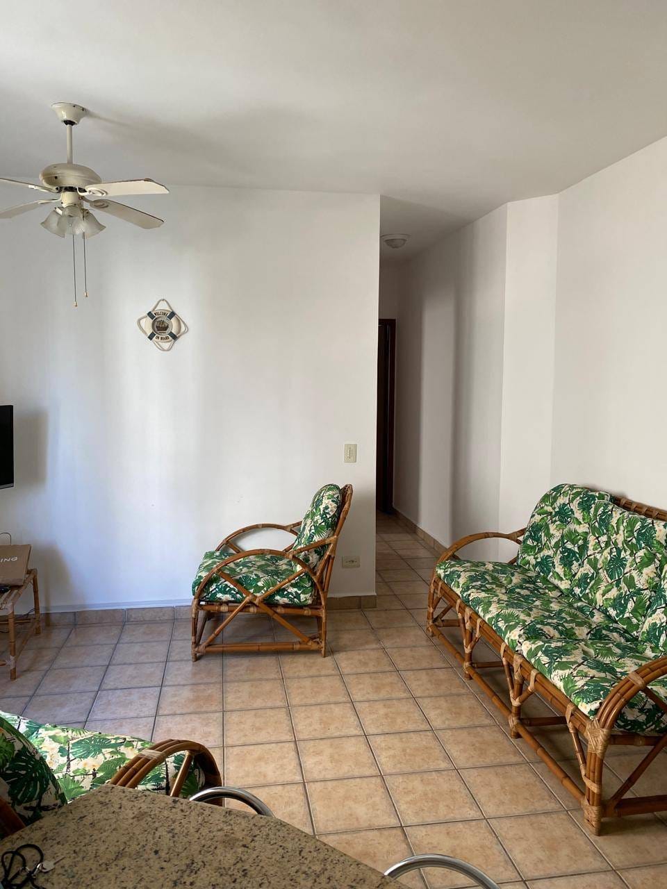 Apartamento à venda 2 dorm, 2 vagas, Vila Alzira, Guarujá, SP