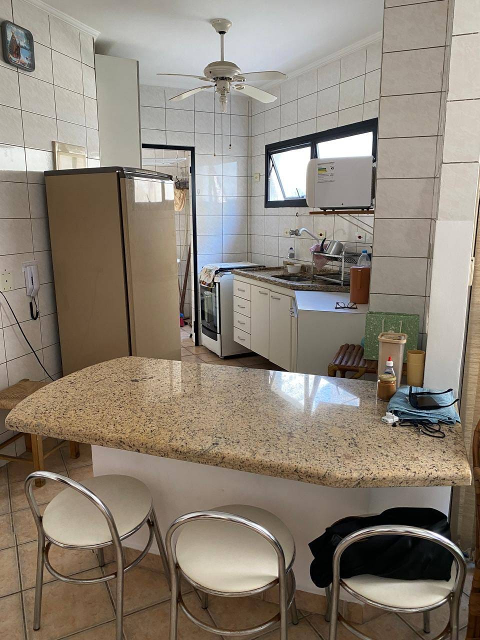Apartamento à venda 2 dorm, 2 vagas, Vila Alzira, Guarujá, SP