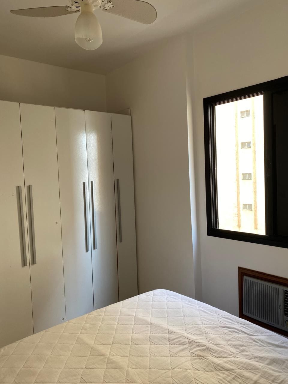 Apartamento à venda 2 dorm, 2 vagas, Vila Alzira, Guarujá, SP