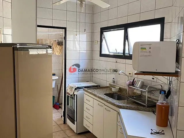 Apartamento 2 quartos e 2 banheiros, à venda, no bairro Vila Alzira em Guarujá