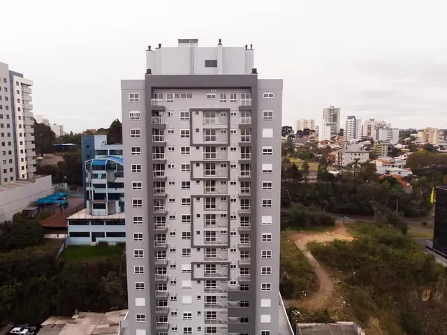 Apartamento 1 quarto e 1 banheiro, à venda, no bairro Centro em Caxias do Sul