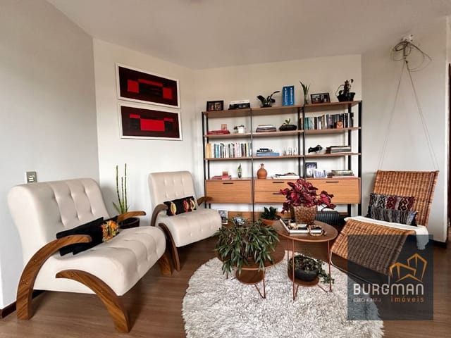 Apartamento 3 quartos e 2 banheiros, à venda, no bairro Boa Vista em Curitiba