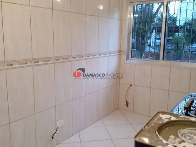 Apartamento 2 quartos e 1 banheiro, à venda, no bairro Jardim Alvorada em Santo André