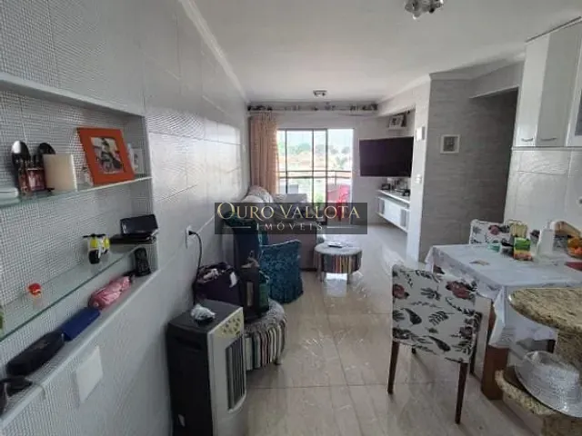 Apartamento 3 quartos e 2 banheiros, à venda, no bairro Água Rasa em São Paulo