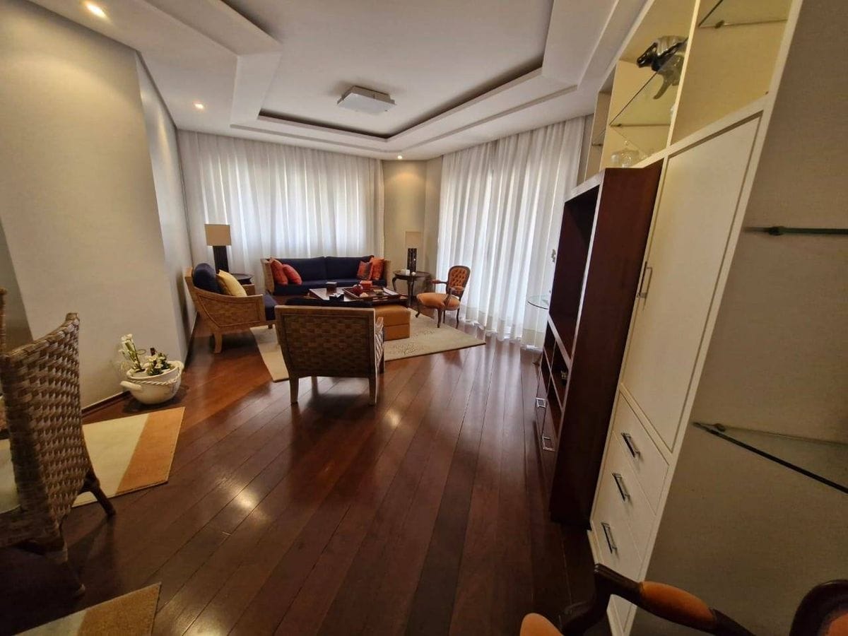 Apartamento  3 suítes, 3 vagas no Santa Paula - SCS