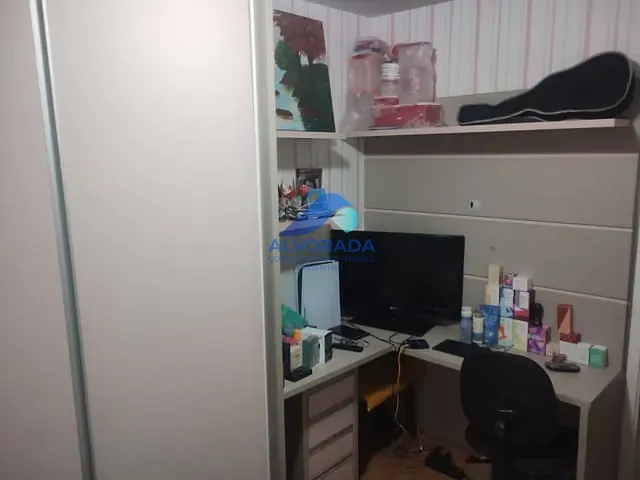 Apartamento 3 quartos e 1 banheiro, à venda, no bairro Vila Tesouro em São José dos Campos