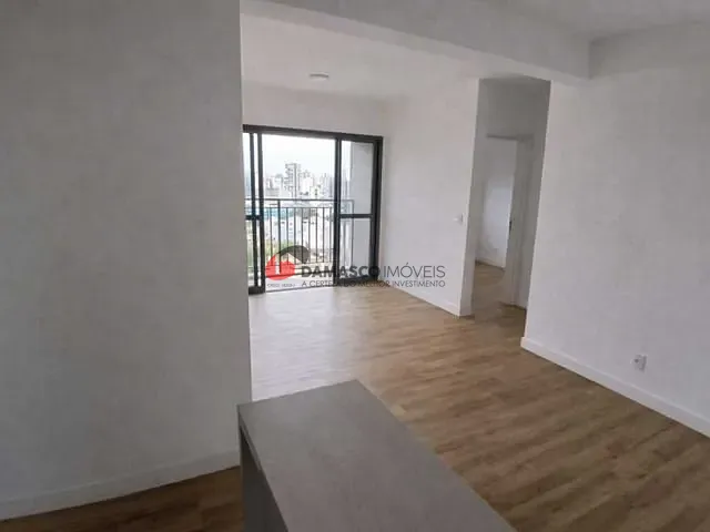 Apartamento 2 quartos e 2 banheiros, para alugar, no bairro Vila Assunção em Santo André