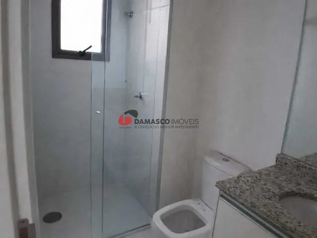 Apartamento 2 quartos e 2 banheiros, para alugar, no bairro Vila Assunção em Santo André