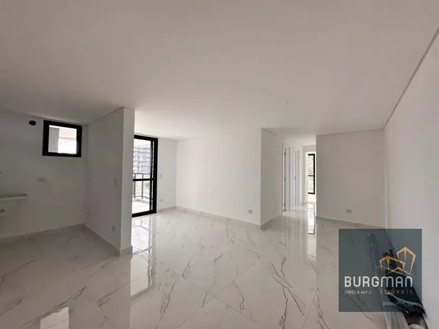 Apartamento 3 quartos e 2 banheiros, à venda, no bairro Fanny em Curitiba