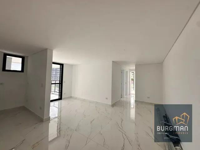 Apartamento 3 quartos e 2 banheiros, à venda, no bairro Fanny em Curitiba