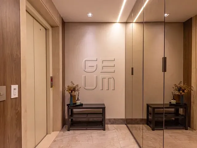 Apartamento com 387m² 4 quartos e 5 banheiros, à venda, no bairro Gleba Fazenda Palhano em Londrina