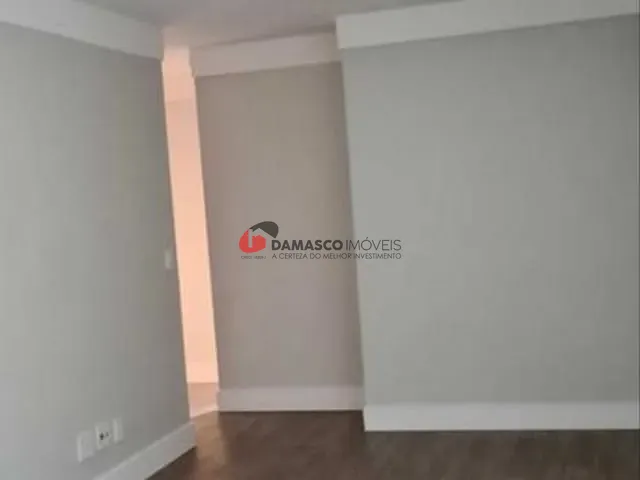 Apartamento 3 quartos e 2 banheiros, para alugar, no bairro Vila Scarpelli em Santo André