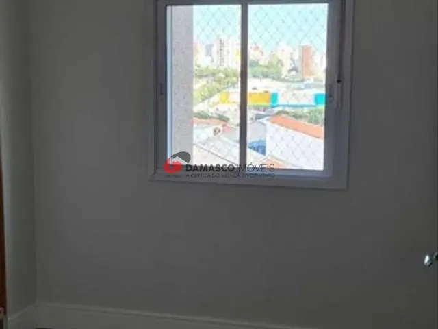 Apartamento 3 quartos e 2 banheiros, para alugar, no bairro Vila Scarpelli em Santo André