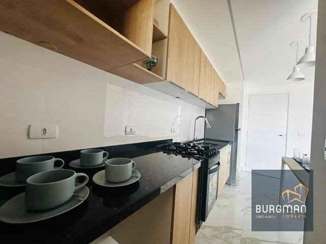 Apartamento 2 quartos e 1 banheiro, à venda, no bairro Fanny em Curitiba