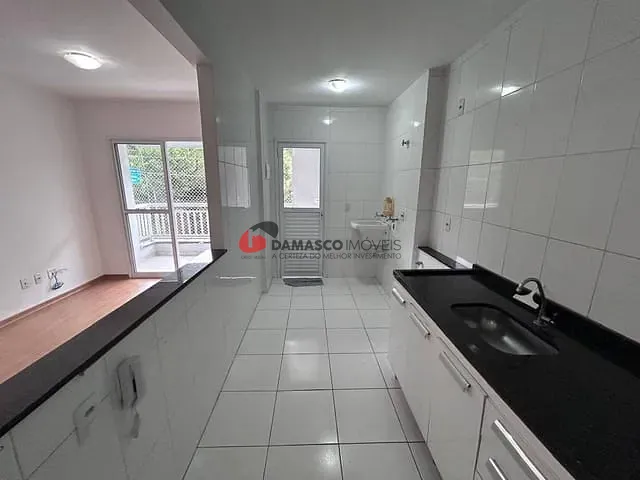 Apartamento 2 quartos e 2 banheiros, à venda, no bairro Cerâmica em São Caetano do Sul