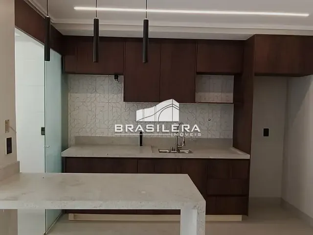 Apartamento 2 quartos e 2 banheiros, à venda, no bairro Setor Bueno em Goiânia