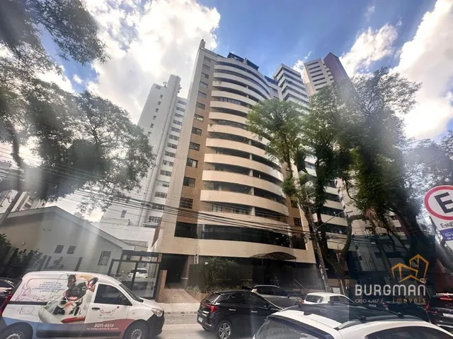 Apartamento 3 quartos e 4 banheiros, à venda, no bairro Champagnat em Curitiba