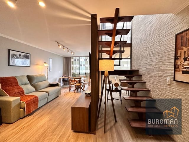 Apartamento 3 quartos e 4 banheiros, à venda, no bairro Champagnat em Curitiba