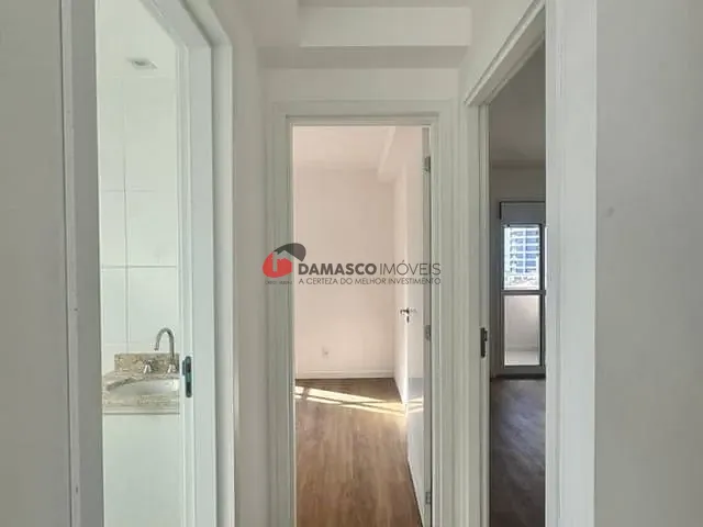 Apartamento 2 quartos e 2 banheiros, para alugar, no bairro Vila Assunção em Santo André