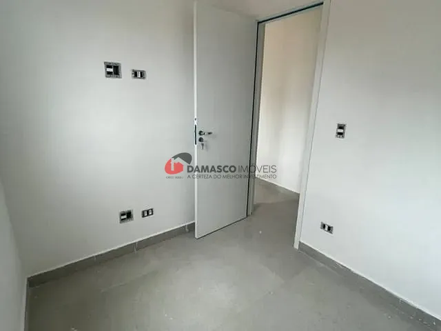 Apartamento 2 quartos e 1 banheiro, para alugar, no bairro Vila Sao Pedro em Santo André