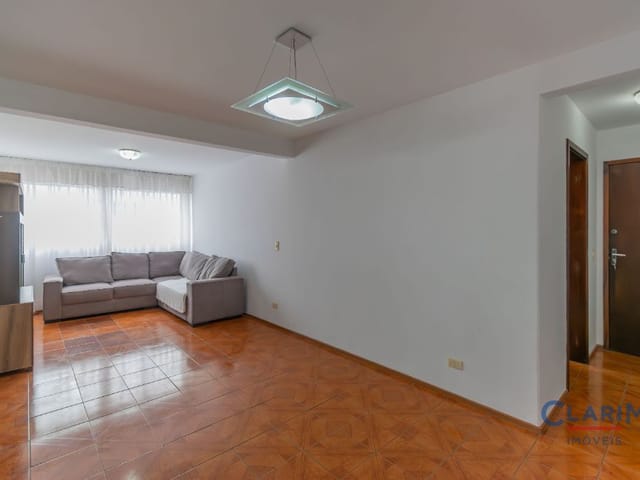 Apartamento 3 quartos e 2 banheiros, à venda, no bairro Vila Operaria em Campo Largo