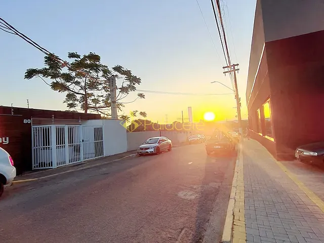 Cobertura / Penthouse 3 quartos e 2 banheiros, à venda ou para alugar, no bairro Bela Vista em Pindamonhangaba