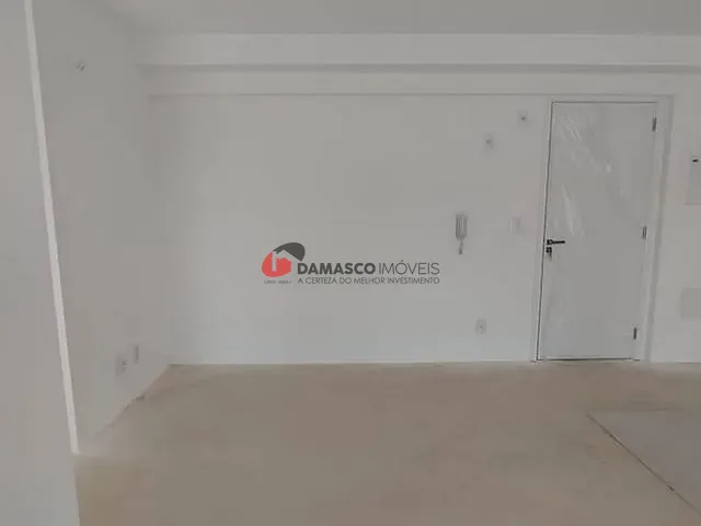 Apartamento 3 quartos e 2 banheiros, para alugar, no bairro Vila Assunção em Santo André
