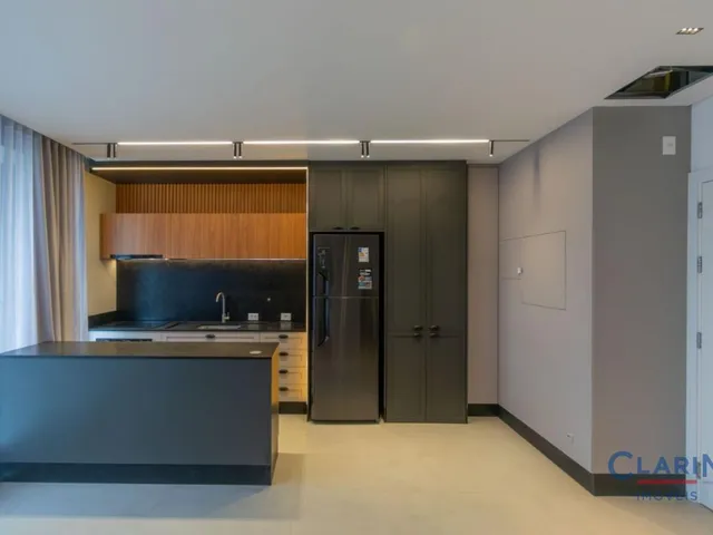 Apartamento 1 quarto e 1 banheiro, à venda ou para alugar, no bairro Batel em Curitiba