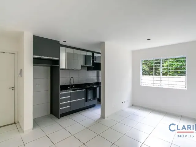 Apartamento 2 quartos e 1 banheiro, à venda, no bairro VILA SANTA TEREZINHA em Campo Largo