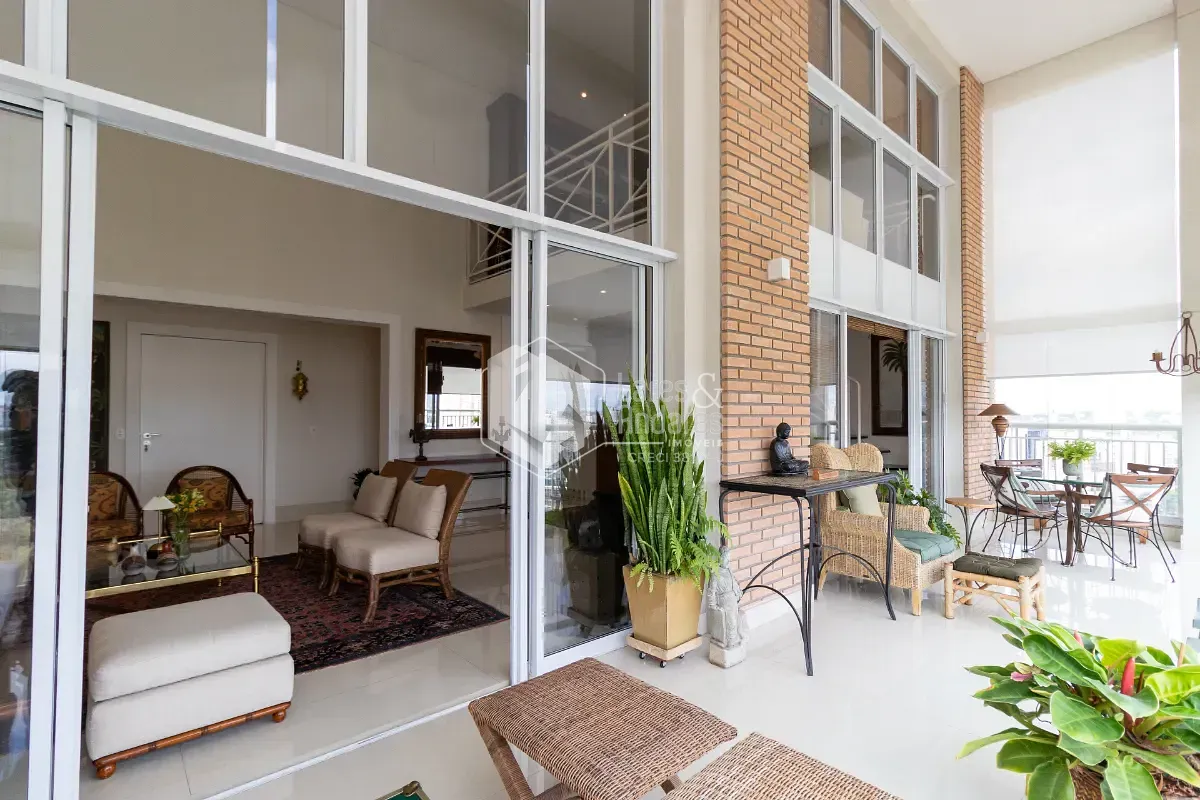 Apartamento, 3 quartos, 251 m² - Foto 1