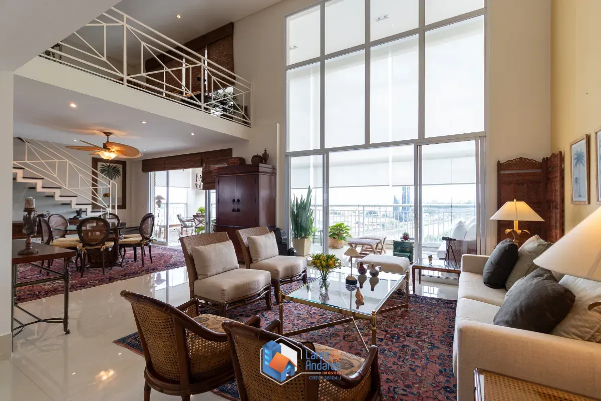 Apartamento, 3 quartos, 251 m² - Foto 2