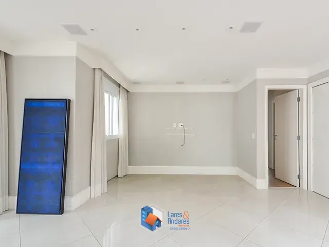 Apartamento com 124m² 3 quartos e 5 banheiros, à venda, no bairro Vila Uberabinha em São Paulo