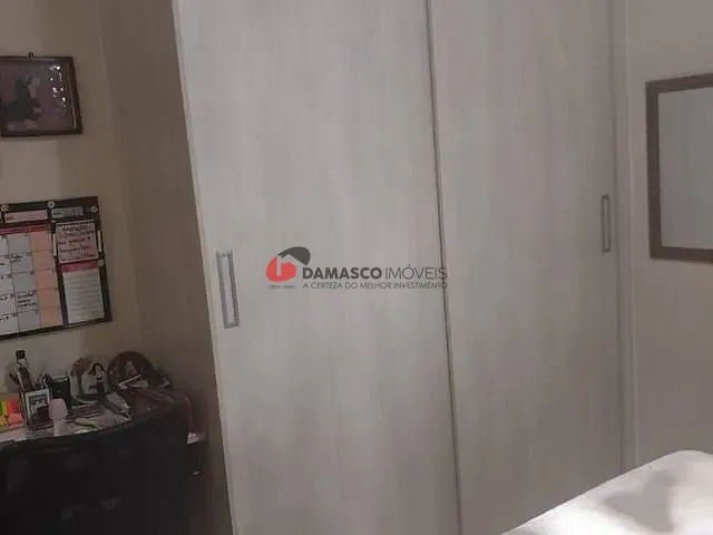 Apartamento 2 quartos e 1 banheiro, à venda, no bairro Jardim Santo André em Santo André