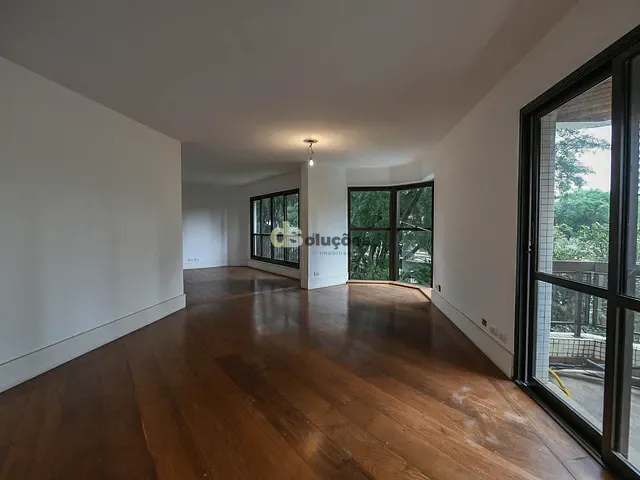 Apartamento 3 quartos e 6 banheiros, à venda, no bairro Vila Nova Conceição em São Paulo