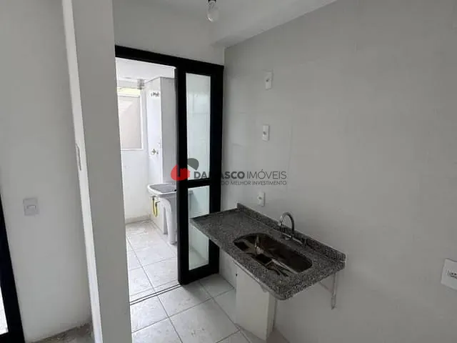 Apartamento 2 quartos e 1 banheiro, à venda, no bairro Jardim Bela Vista em Santo André