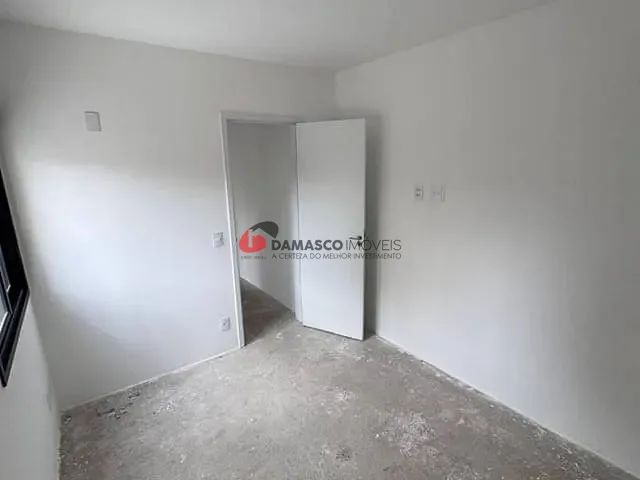 Apartamento 2 quartos e 1 banheiro, à venda, no bairro Jardim Bela Vista em Santo André