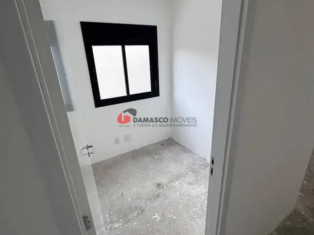 Apartamento 2 quartos e 1 banheiro, à venda, no bairro Jardim Bela Vista em Santo André