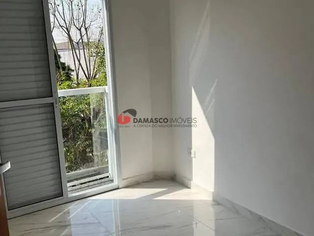Apartamento 2 quartos e 2 banheiros, à venda, no bairro Vila Homero Thon em Santo André