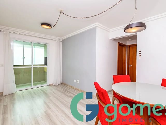 Apartamento 2 quartos e 1 banheiro, para alugar, no bairro Água Verde em Curitiba